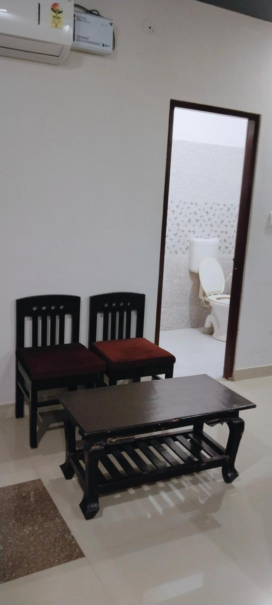 Tiger Guest House 萨瓦伊马多普尔 外观 照片